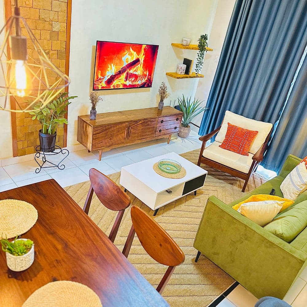 TRENDY STAYS JINJA