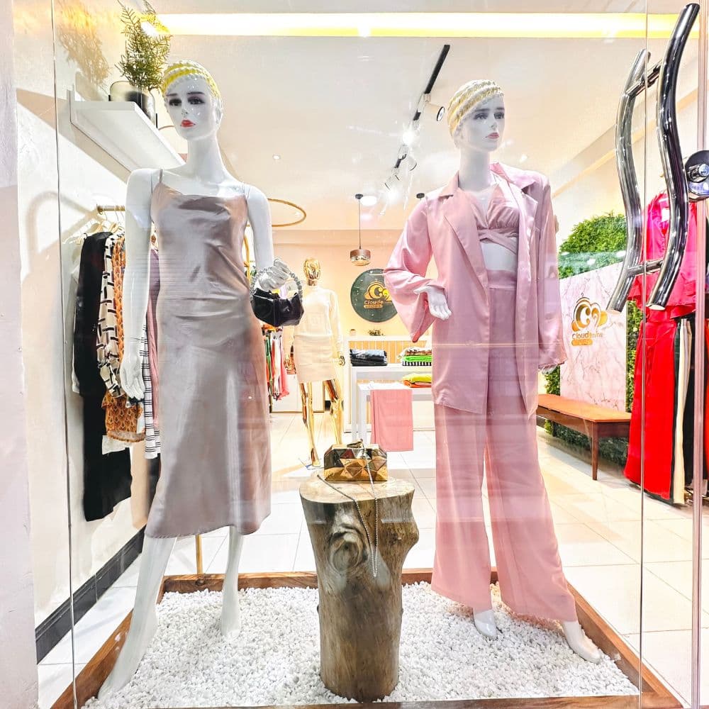 SHOPS